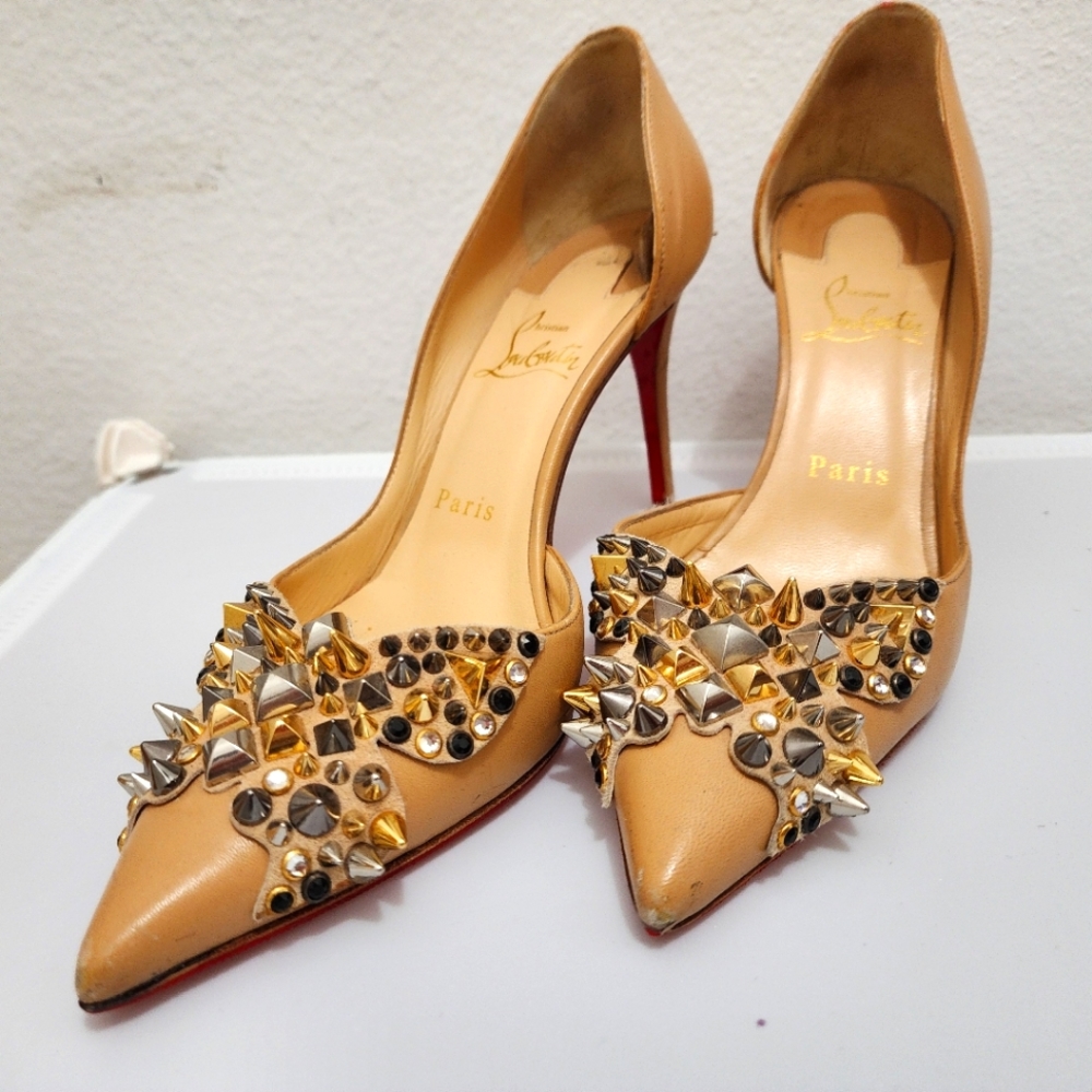 Christian Louboutin studded 85MM heels 👠